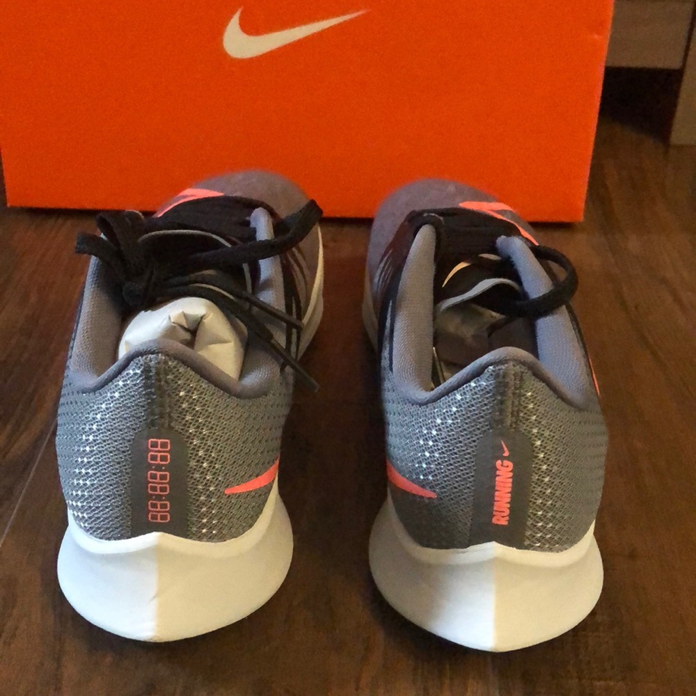 NIB Nike | Zoom Rival Fly - Picture 5 of 7